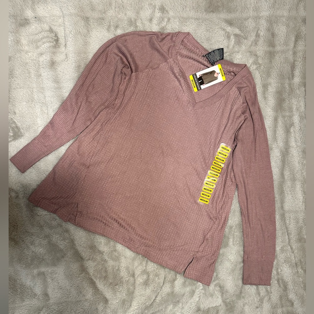 Women’s long sleeve shirt